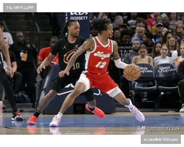 莫兰特杰克逊联手发力 灰熊半场三分未开花仍领先